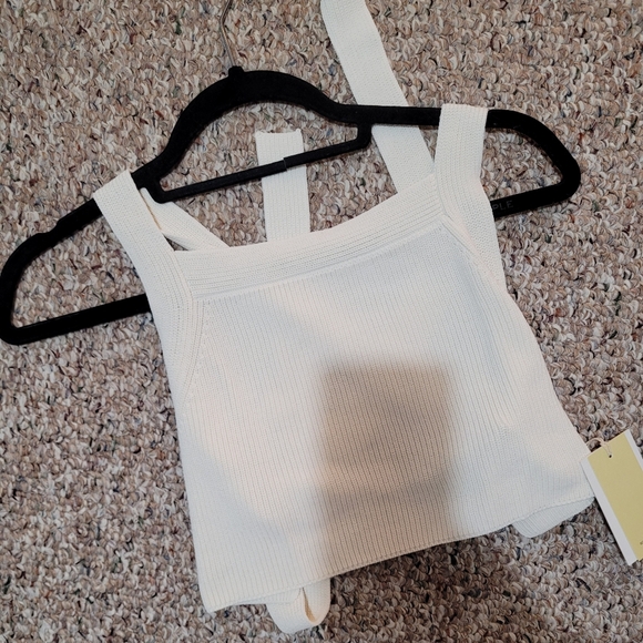 *nwt* aritzia wilfred cayenne top - Picture 1 of 6